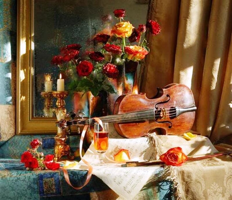 Violin with Roses — Brown, Dramatic