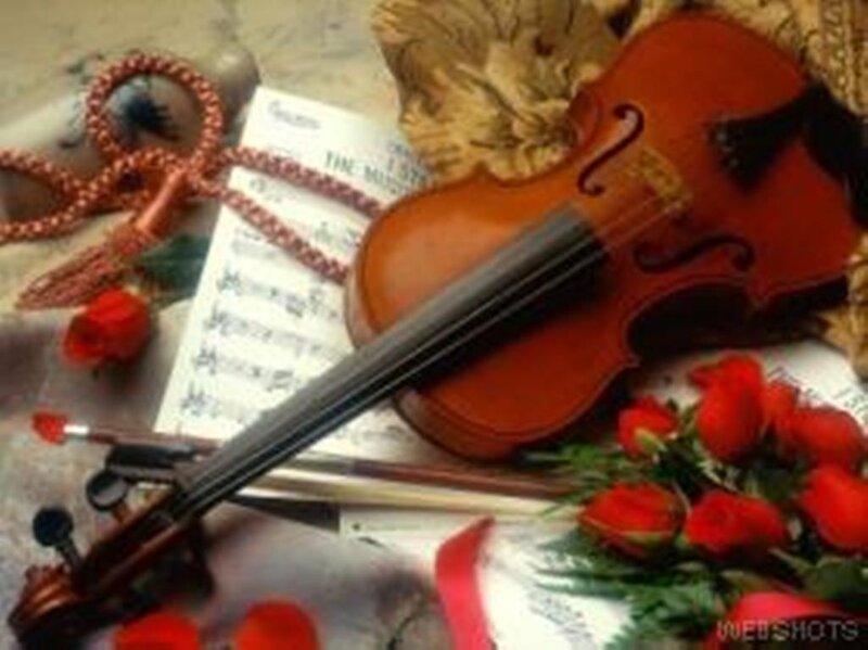 Violin with Roses — Red