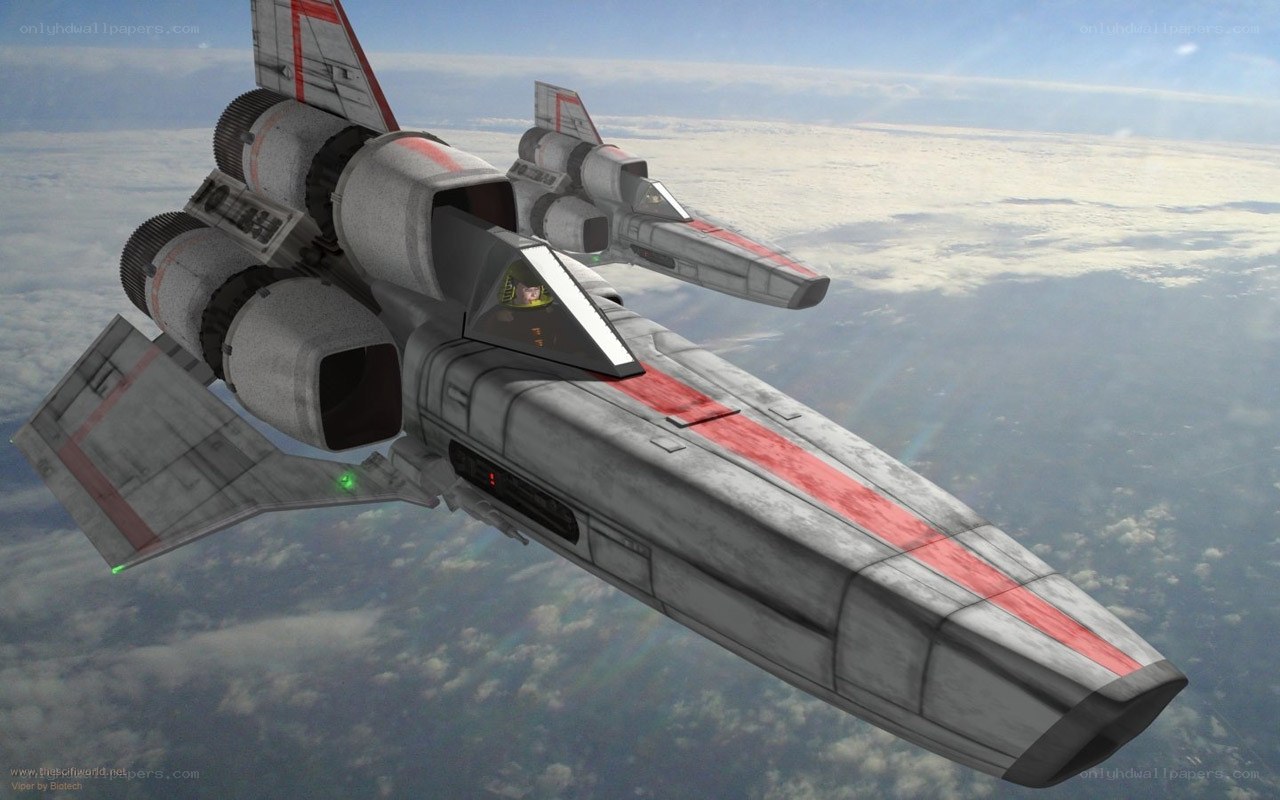 Viper fighter in flight