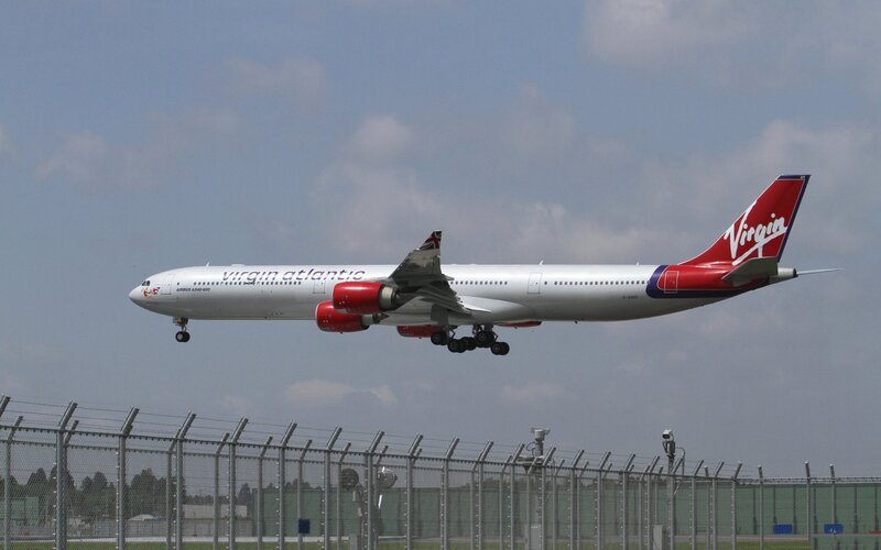 Virgin Atlantic airplane landing