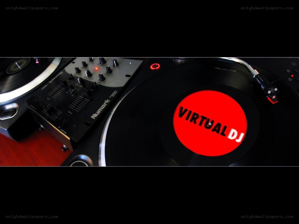 Virtual DJ on turntables