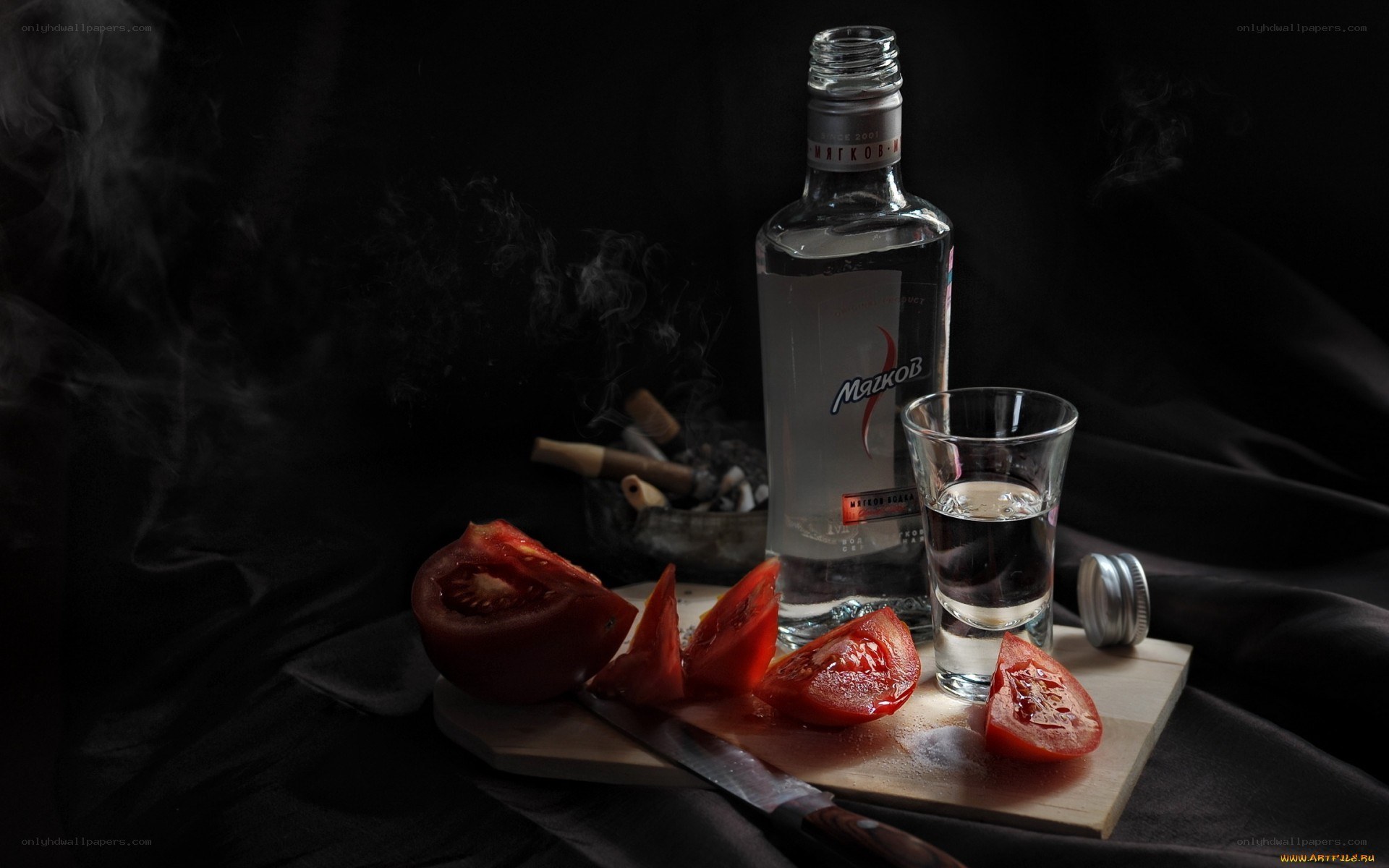 Vodka with tomatoes and smoke