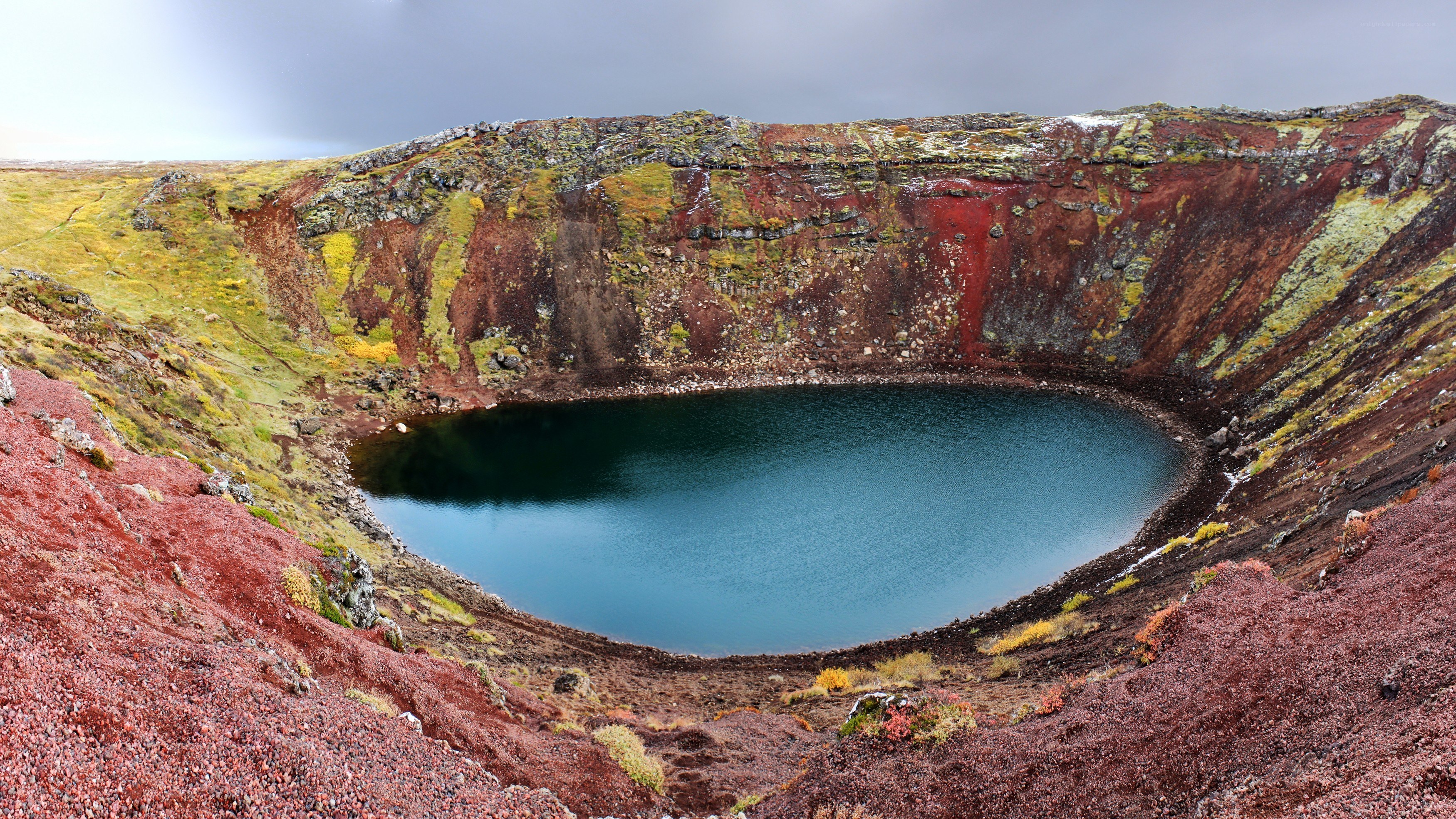 Volcanic crater lake