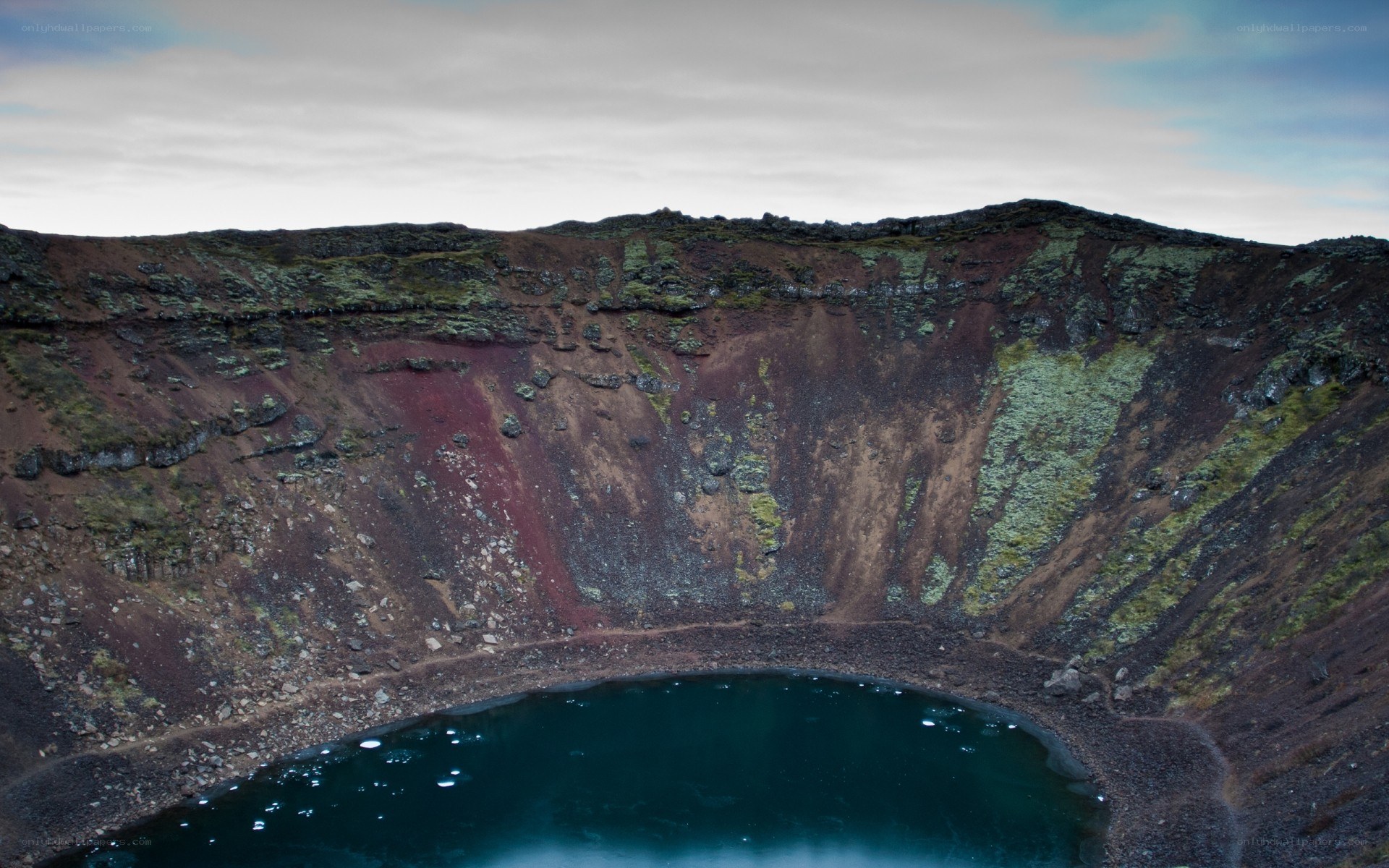Volcanic crater lake