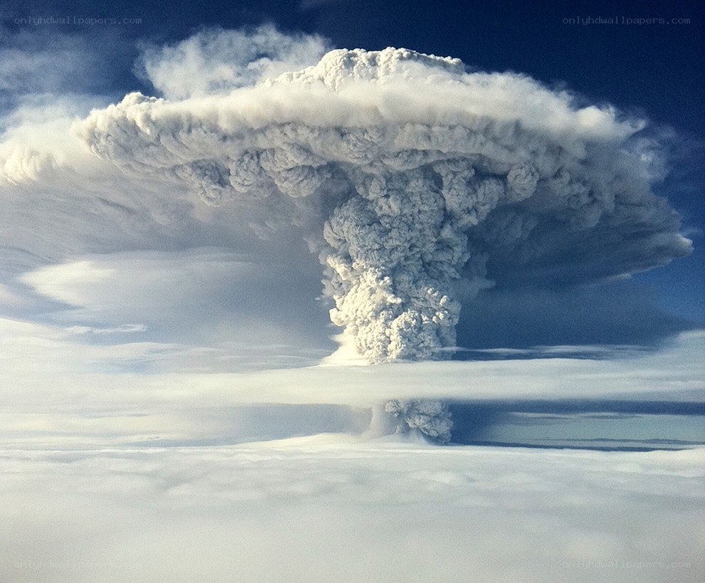Volcanic eruption cloud