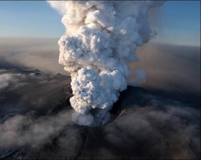 Volcanic Eruption — Gray