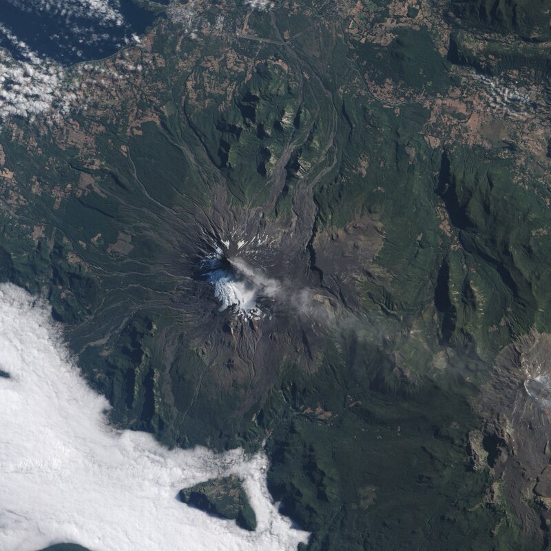 Volcanic Eruption — Green