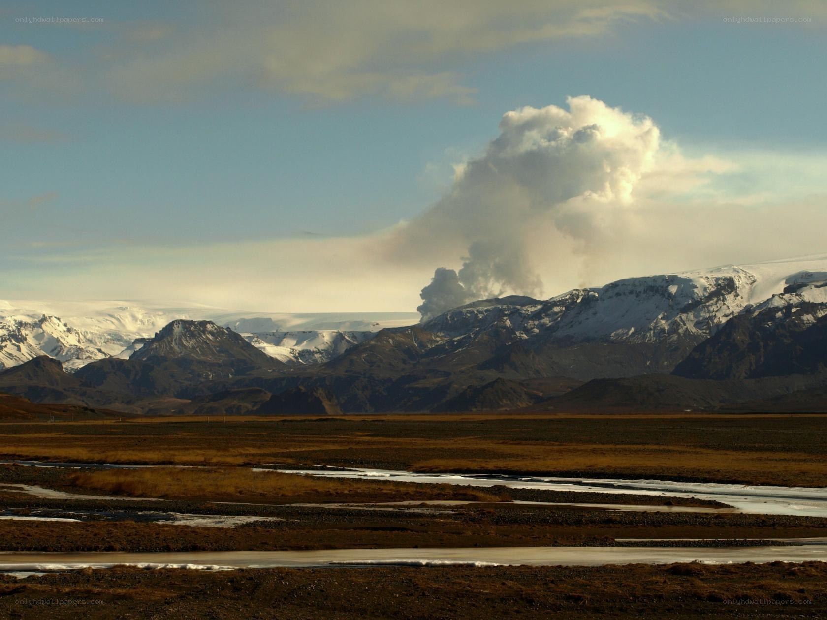 Volcanic eruption in Iceland
