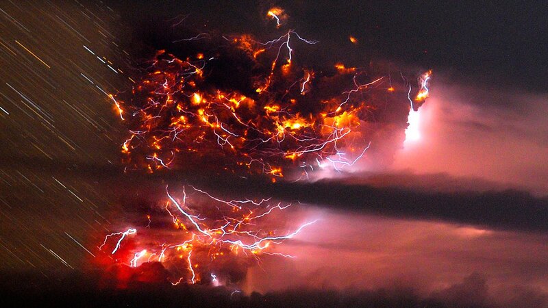 Volcanic Eruption Lightning
