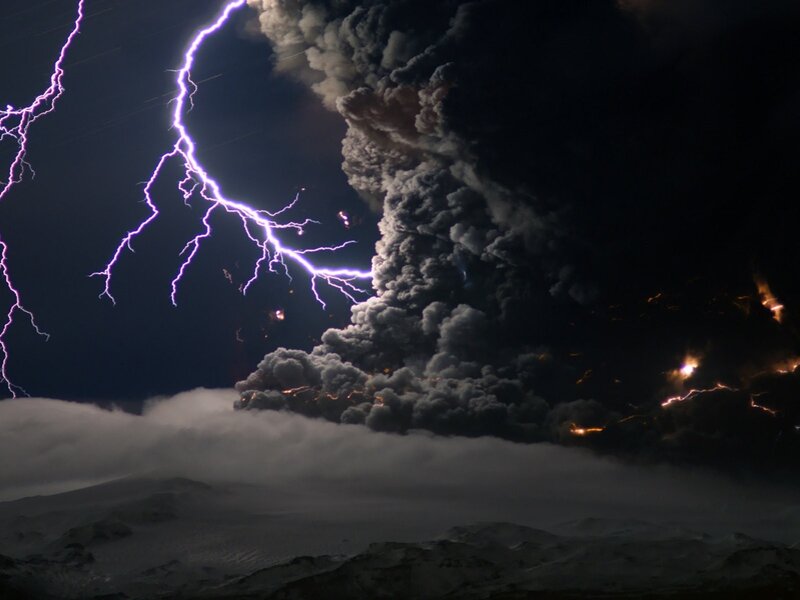 Volcanic eruption with lightning