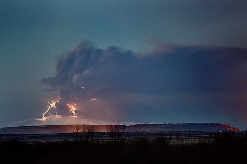 Volcanic eruption with lightning
