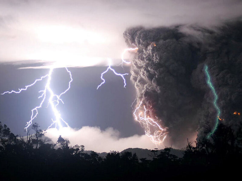 Volcanic Eruption with Lightning — Gray