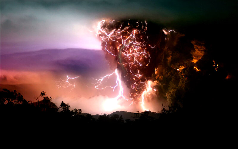 Volcanic Eruption with Lightning — Purple