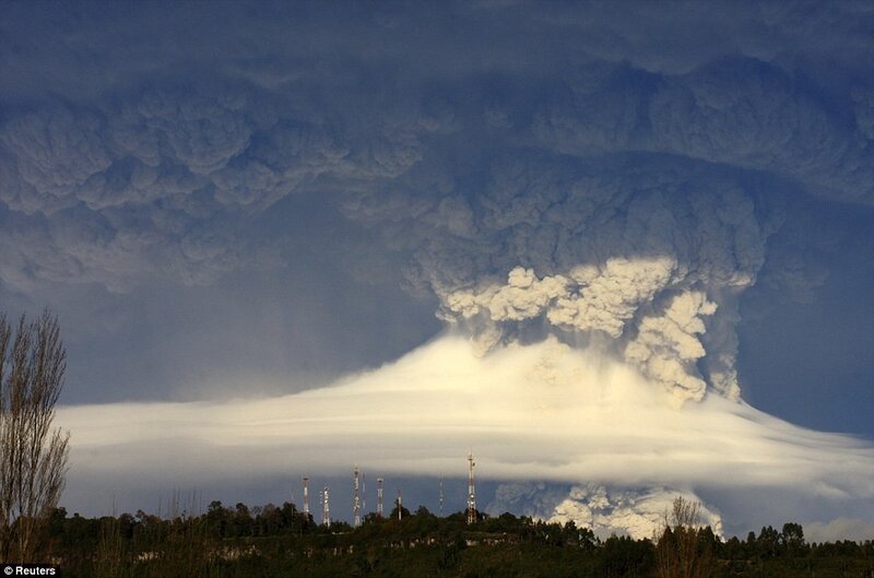 Volcano erupting ash cloud