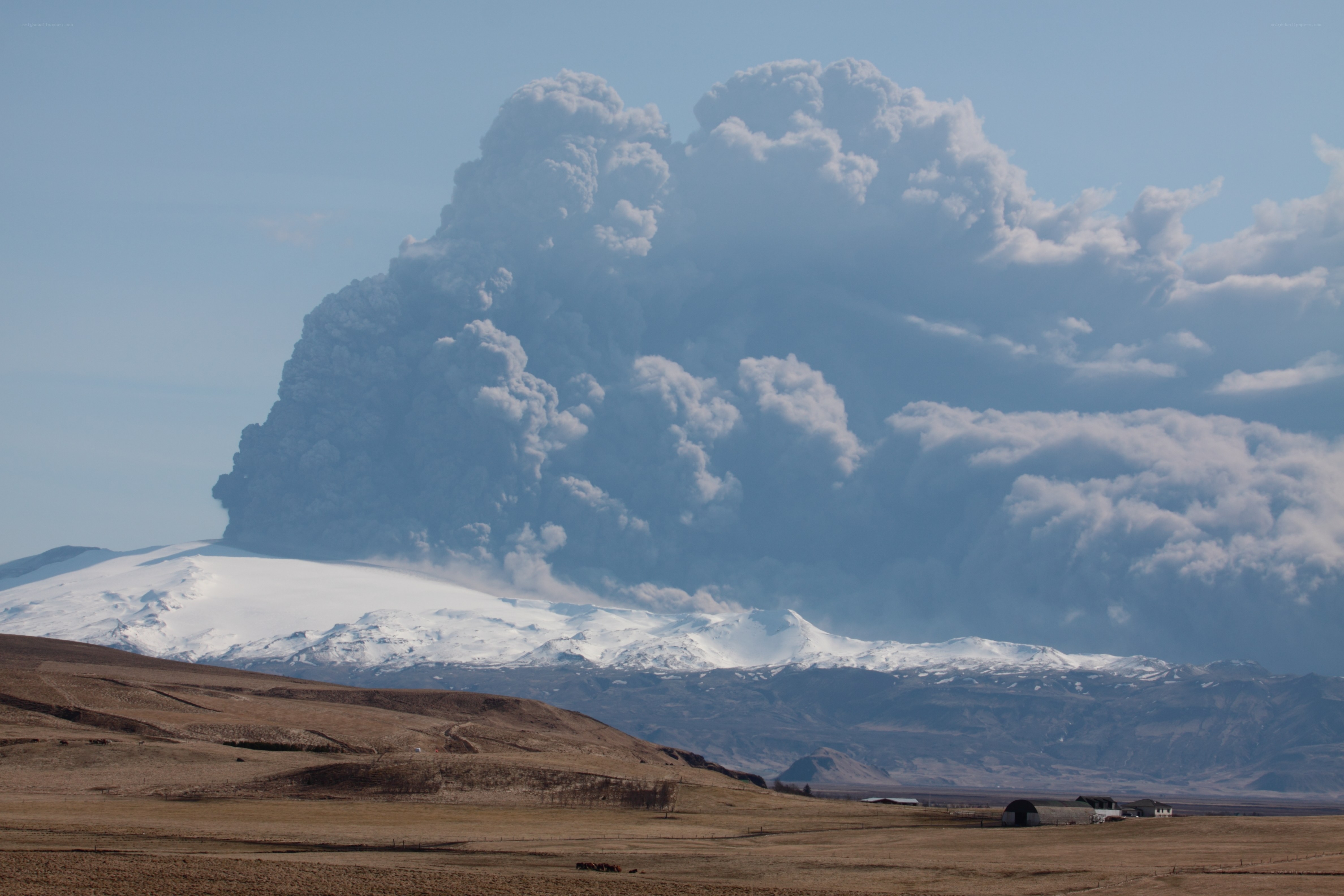 Volcano erupting in Iceland