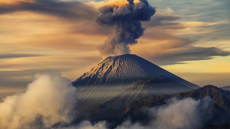 Volcano Erupting — Orange