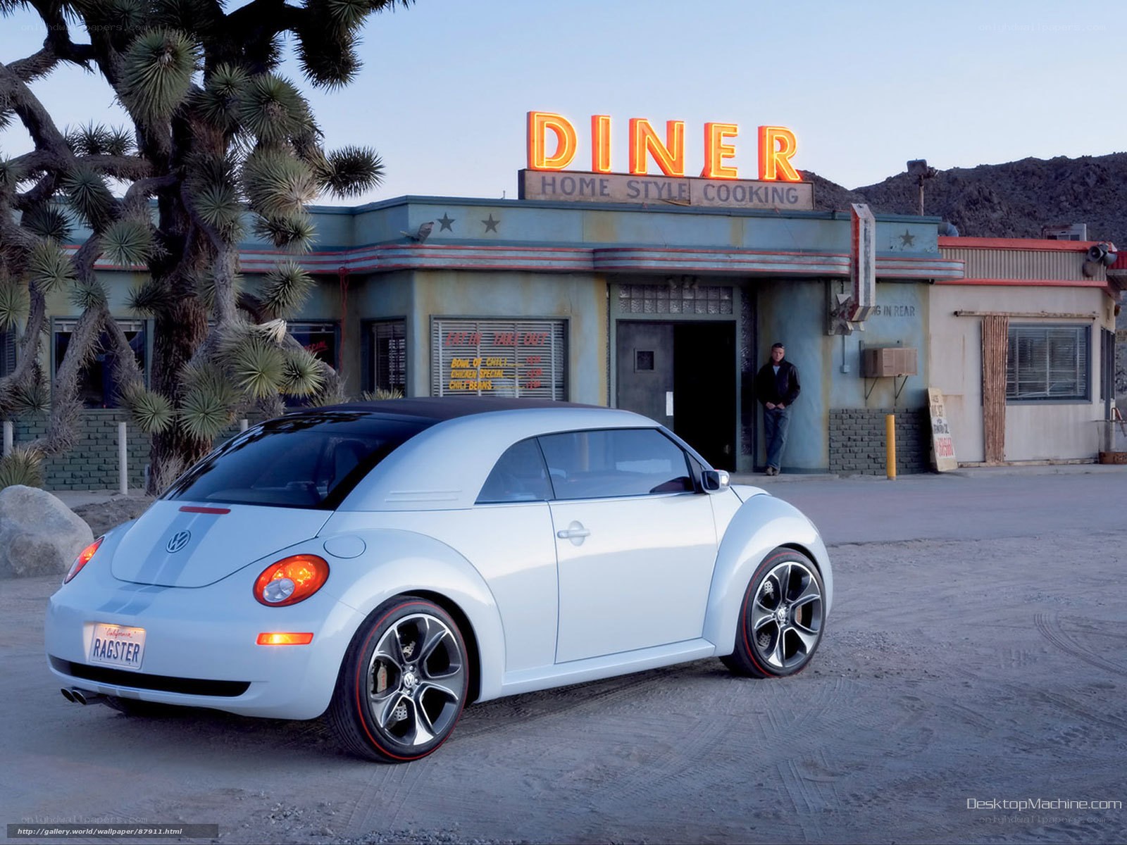 Volkswagen Beetle at a desert diner