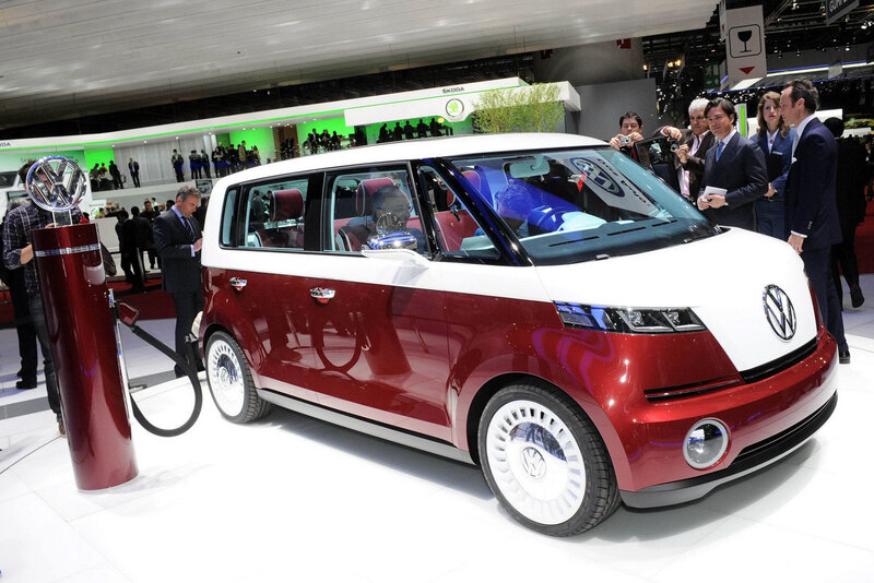 Volkswagen Concept Van — Red