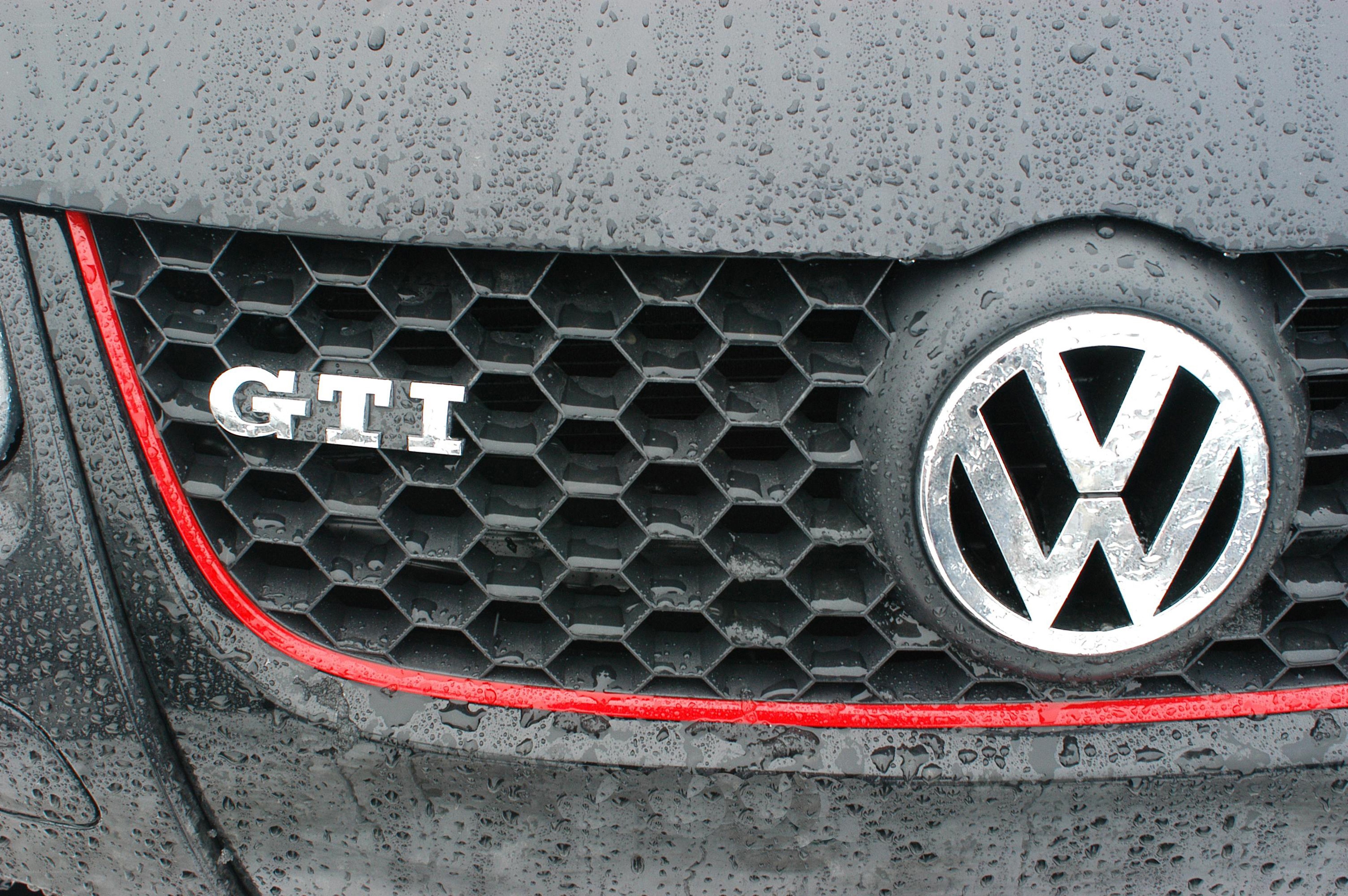 Volkswagen GTI front grille