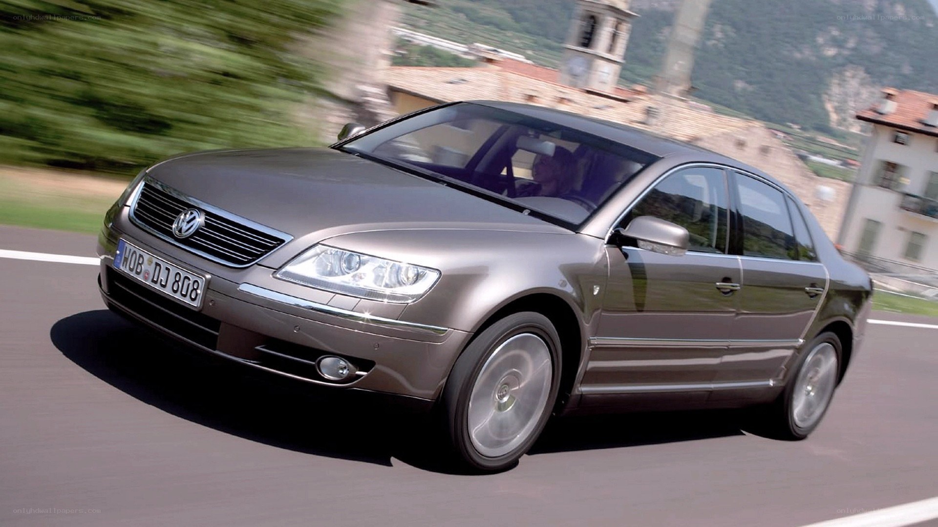 Volkswagen Phaeton in motion