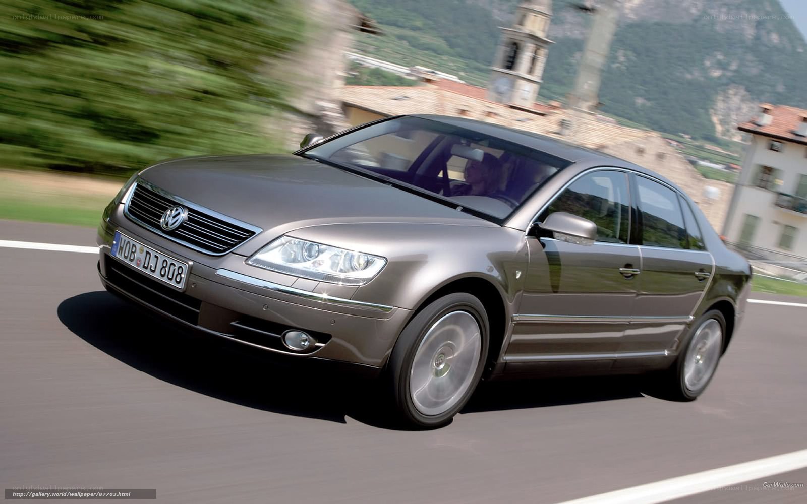 Volkswagen Phaeton in motion