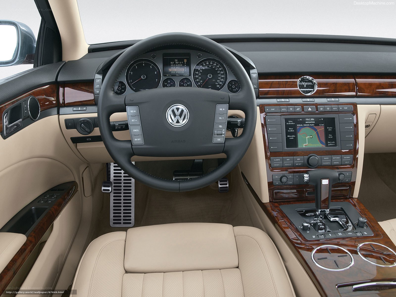 Volkswagen Phaeton interior
