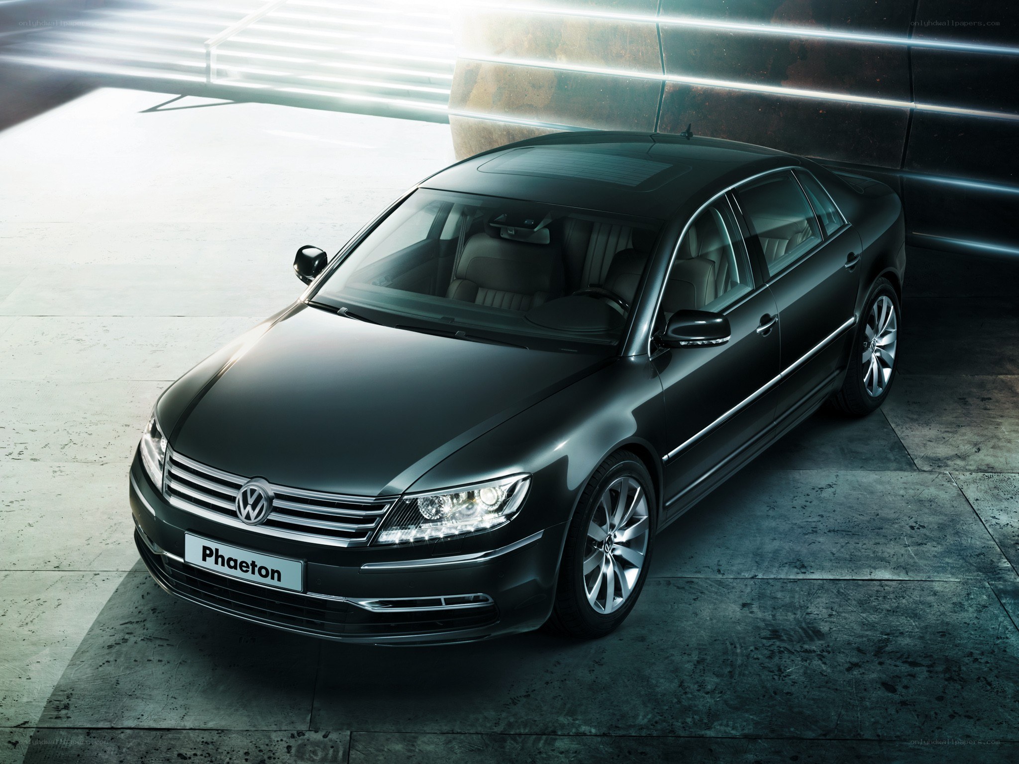Volkswagen Phaeton sedan