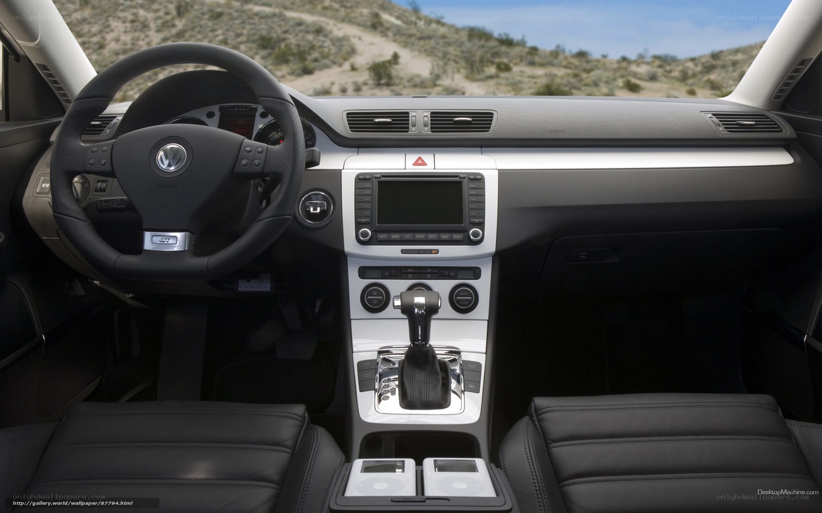 Volkswagen R36 interior