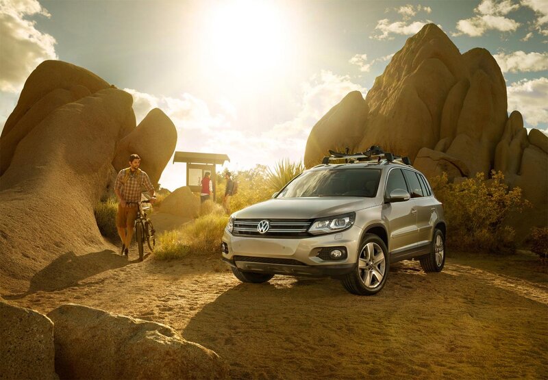Volkswagen Tiguan in desert landscape