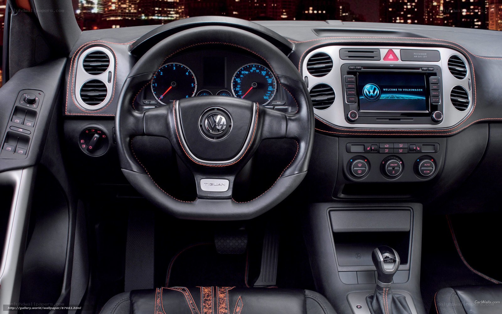 Volkswagen Tiguan interior dashboard