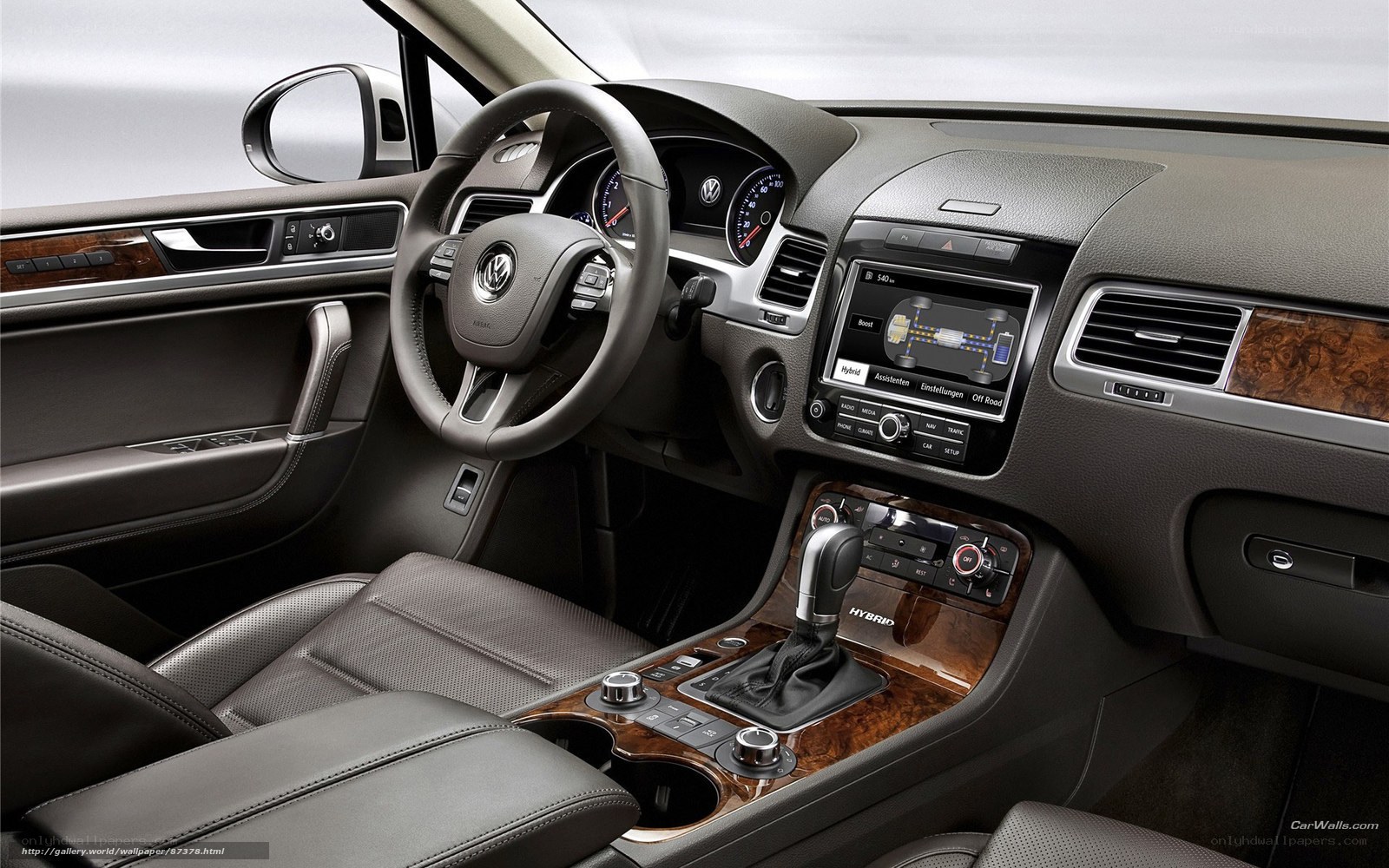 Volkswagen Touareg interior