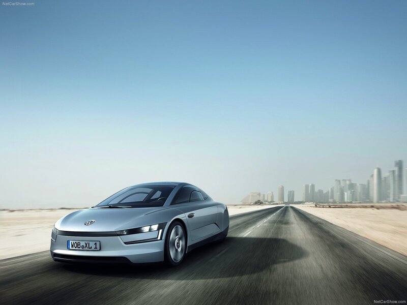 Volkswagen XL1 on a desert road