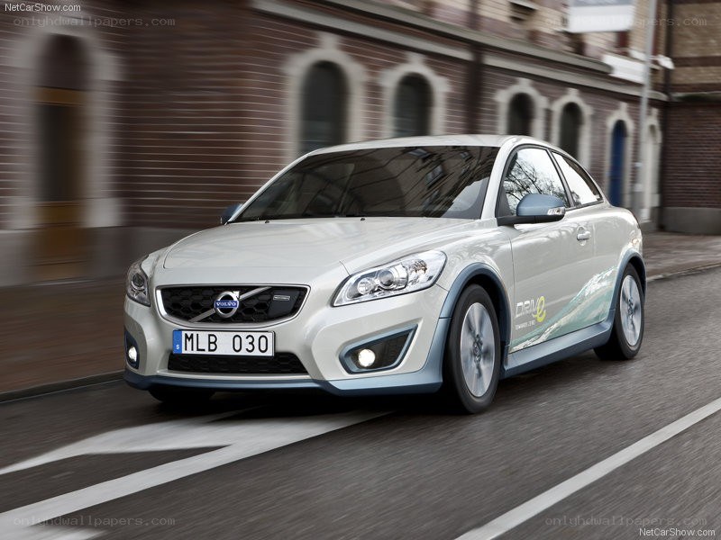 Volvo C30 Electric in motion