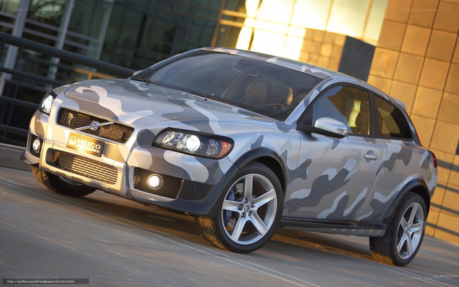Volvo C30 with camouflage wrap