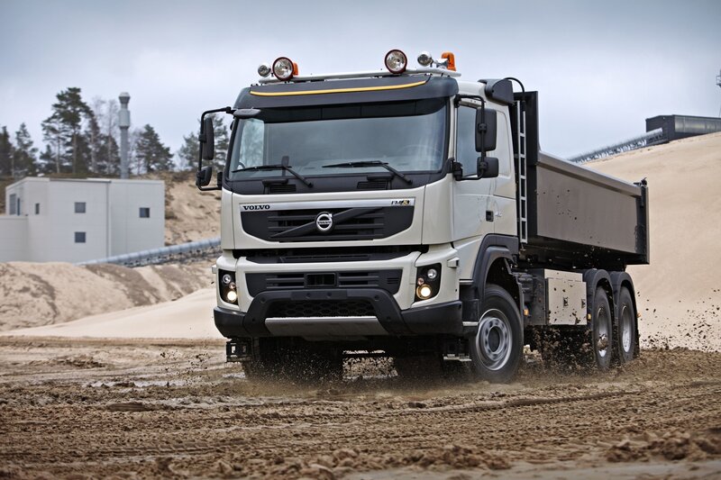 Volvo FMX dump truck in action