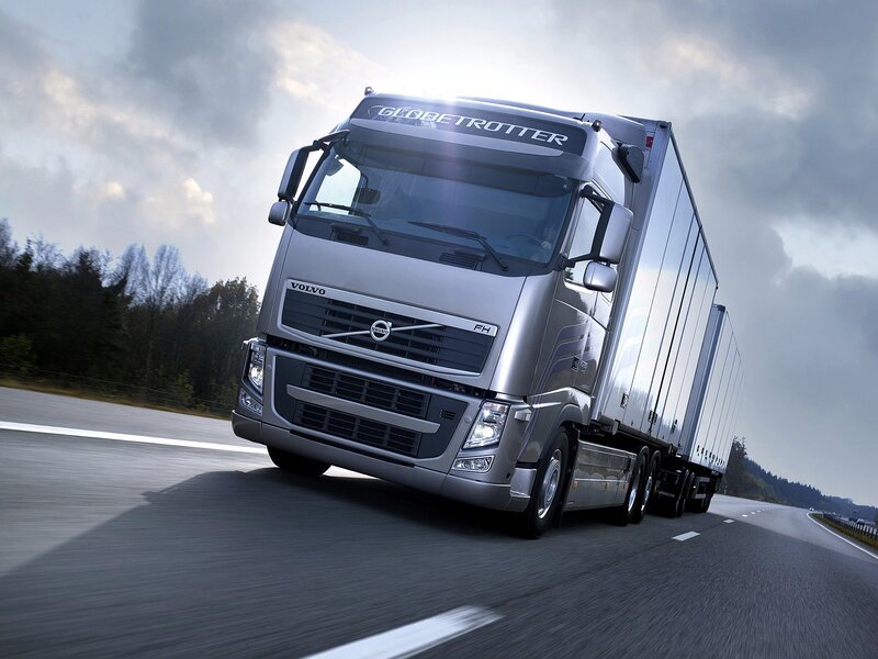 Volvo Globetrotter truck on highway