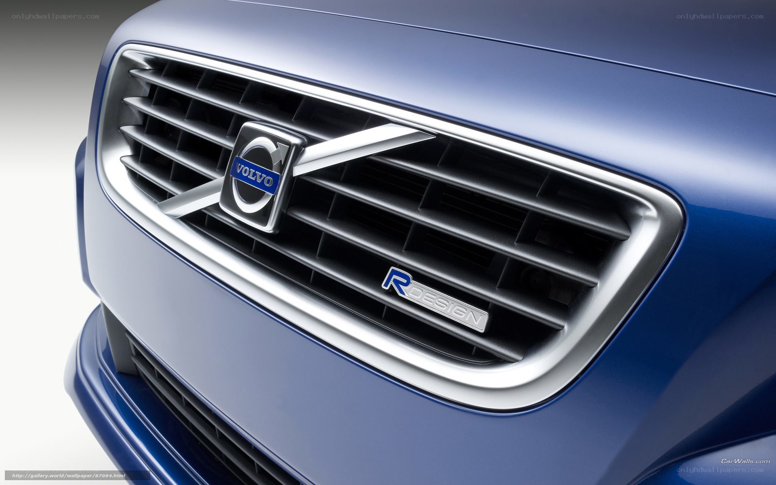 Volvo R-Design front grille