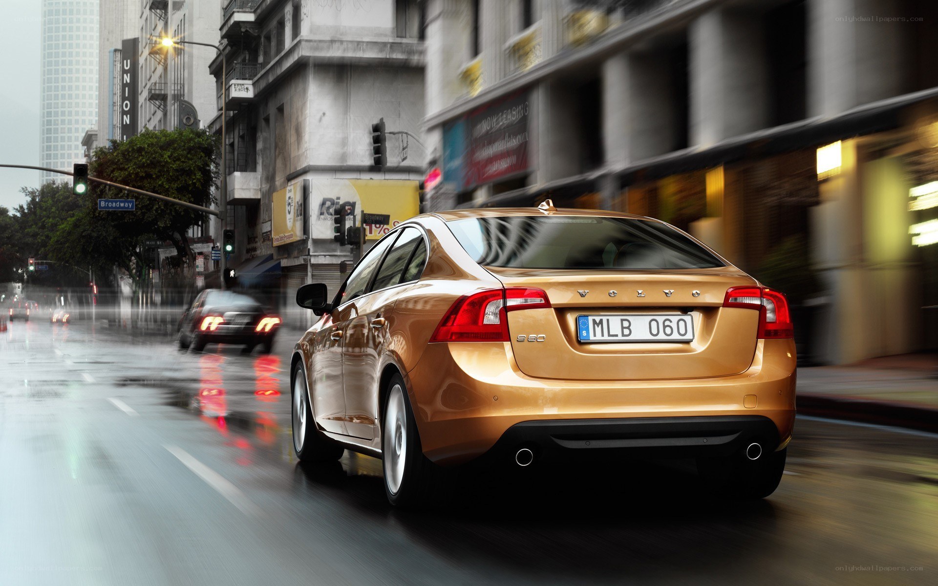 Volvo S60 driving in rain