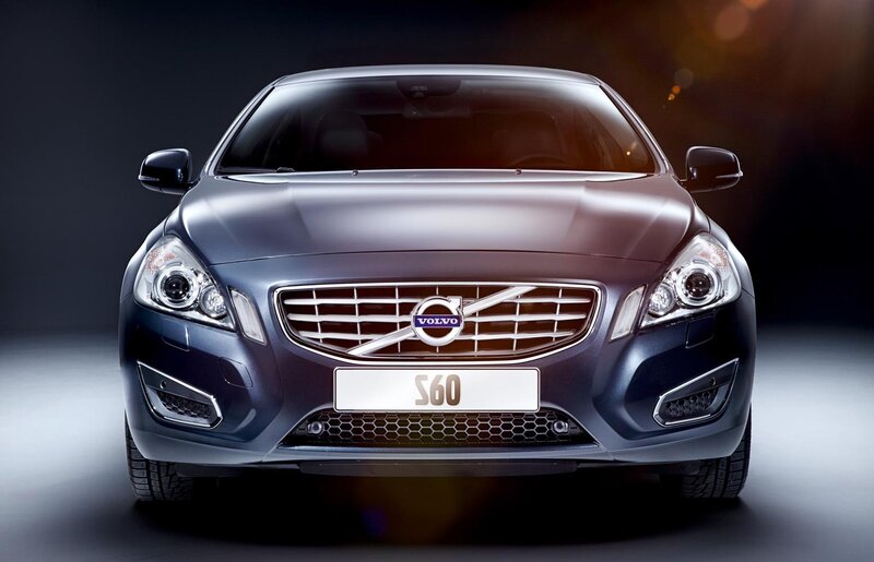 Volvo S60 front view