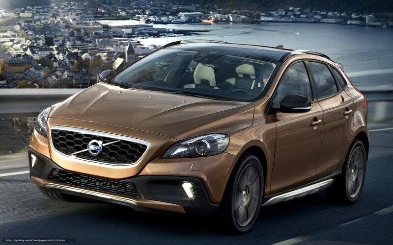Volvo V40 Cross Country in motion