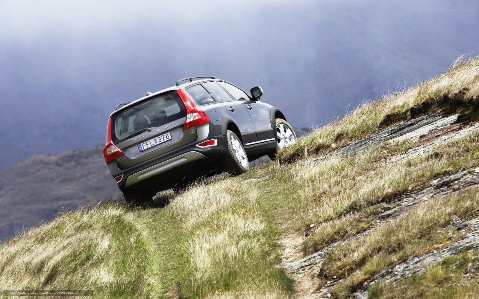 Volvo XC70 on a mountain trail