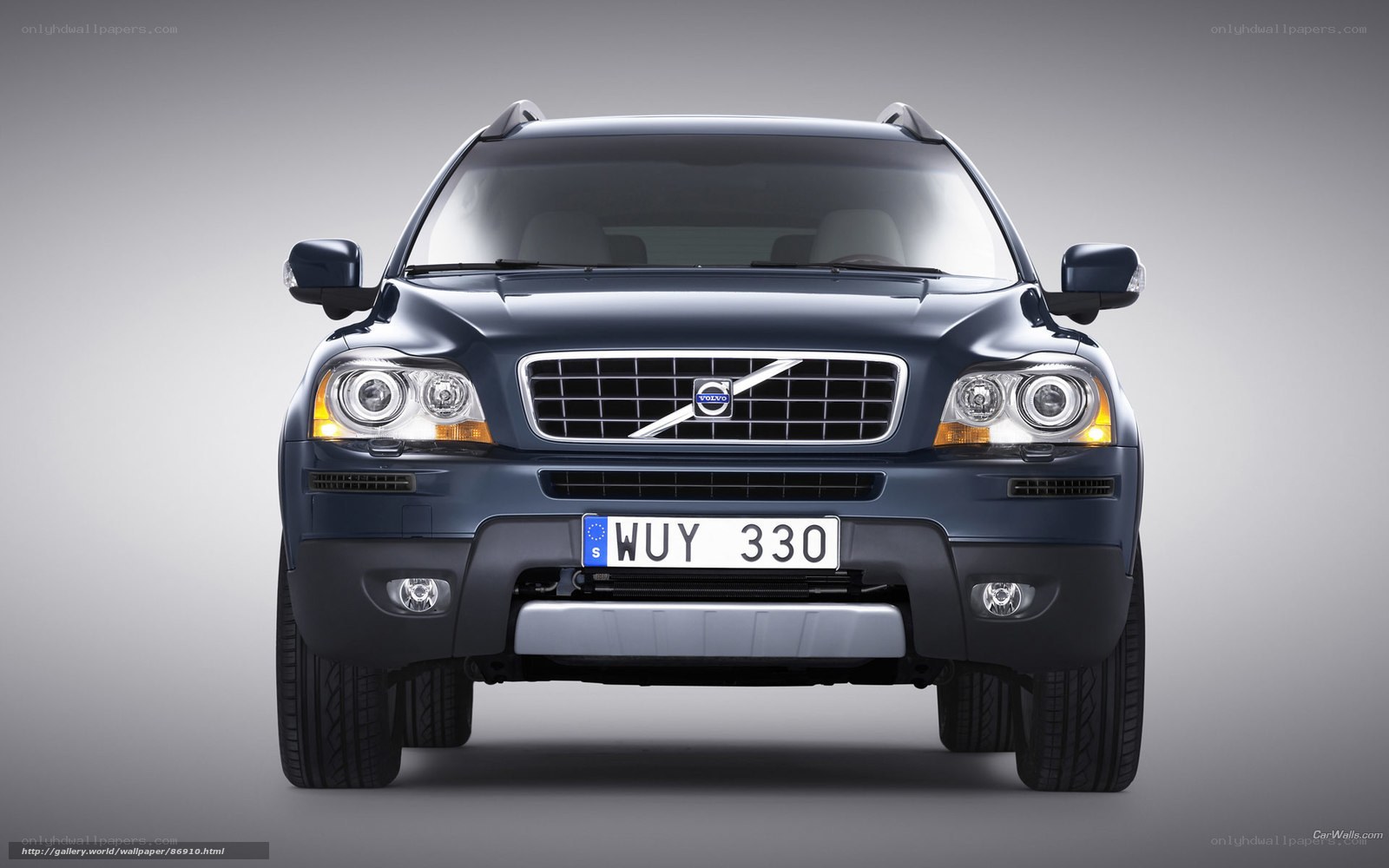 Volvo XC90 front view