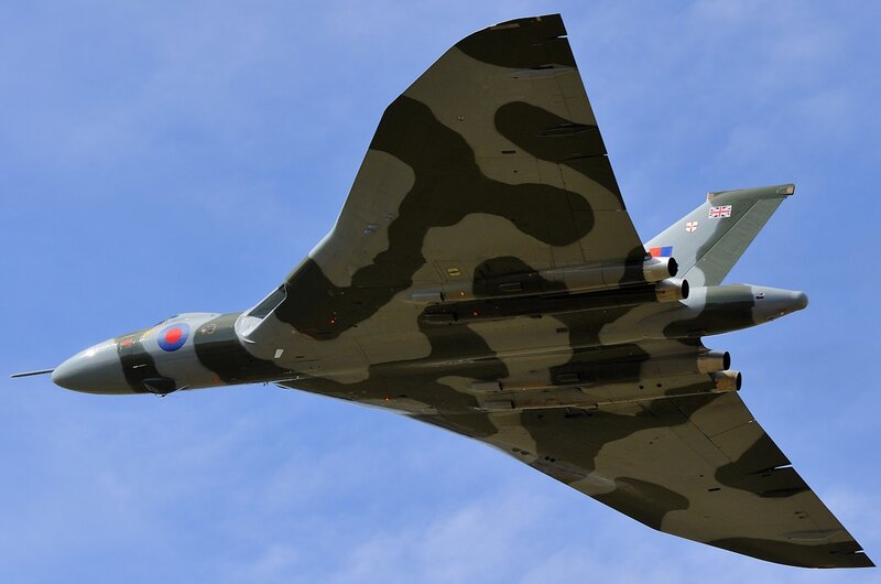 Vulcan Bomber Aircraft — Blue, Dynamic