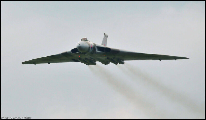 Vulcan bomber in flight