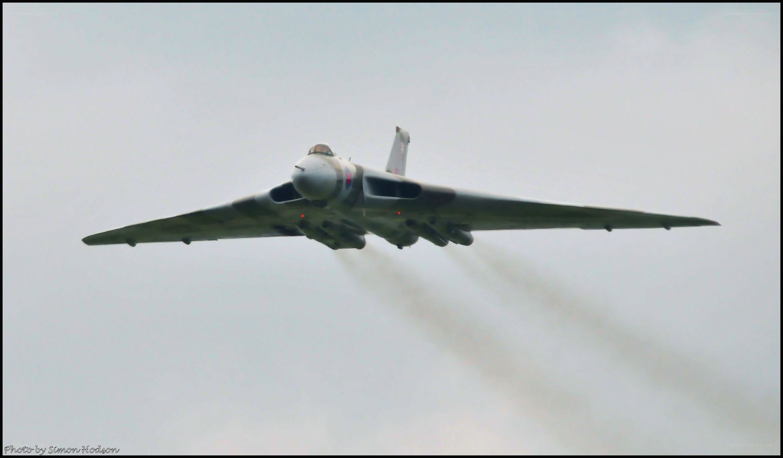 Vulcan bomber in flight