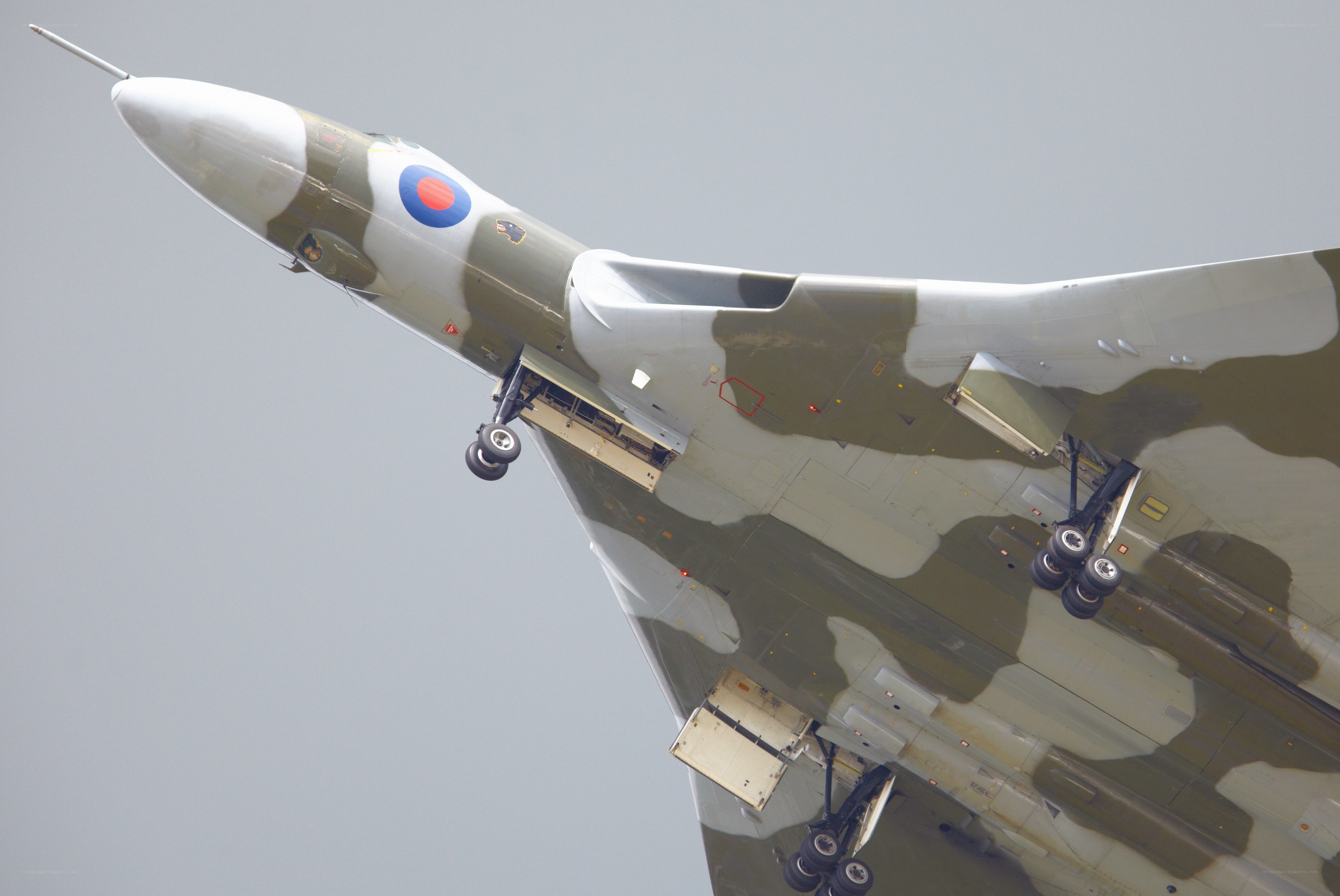 Vulcan bomber in flight