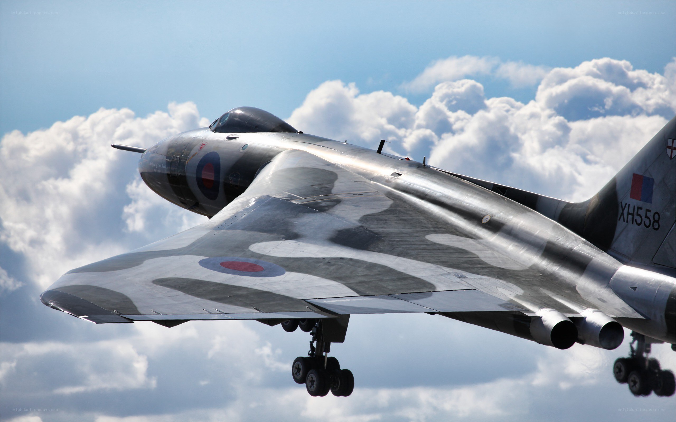 Vulcan bomber in flight
