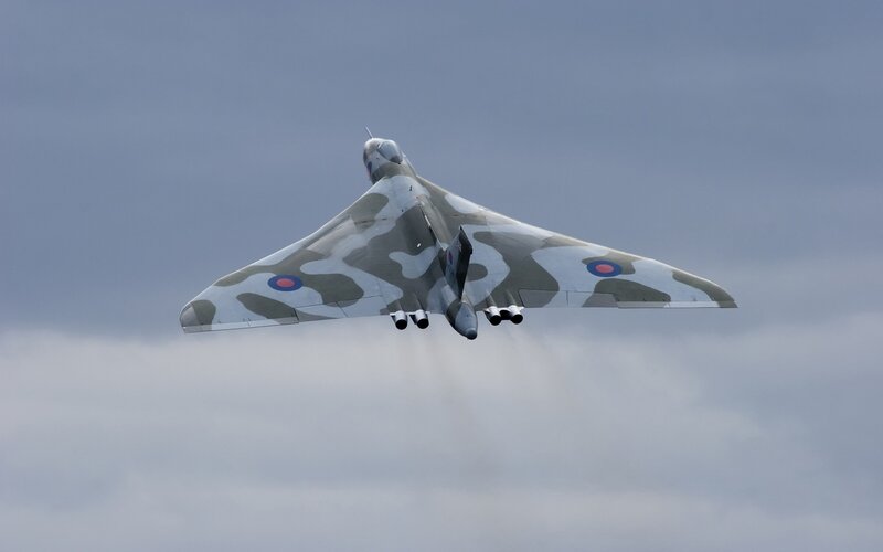 Vulcan bomber in flight