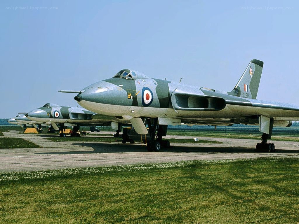 Vulcan bombers on tarmac