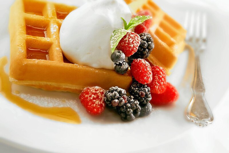 Waffle with Berries — White